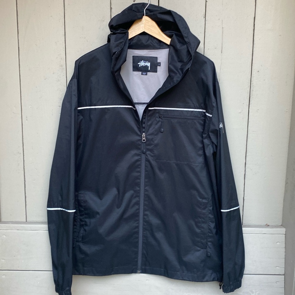 STUSSY Mens Large (gently worn) waterproof windbreaker